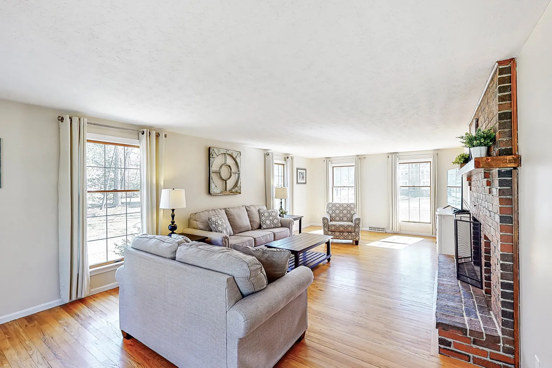 17 Hemlock Street Rochester NH 03867