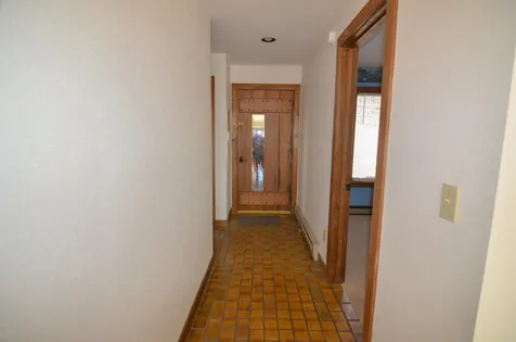 879 East Ash Road Plymouth VT 05056