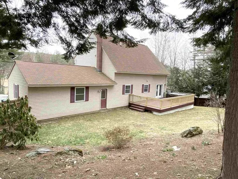 76 Ledgewood Road Claremont NH 03743