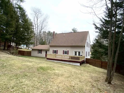76 Ledgewood Road Claremont NH 03743