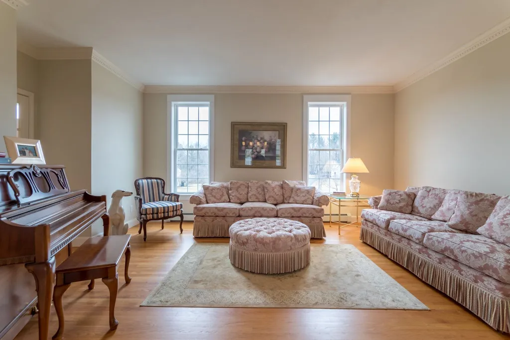 9 Prescott Lane Hampton Falls NH 03844