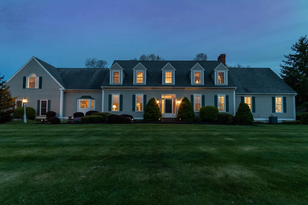 9 Prescott Lane Hampton Falls NH 03844