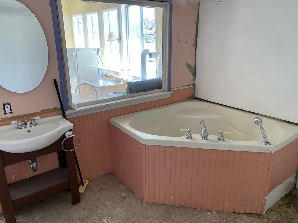 337 South Main Street Bethel VT 05032