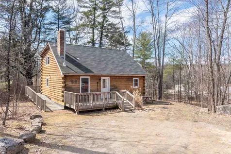 686 Endicott N Street Laconia NH 03246