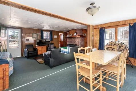 686 Endicott N Street Laconia NH 03246
