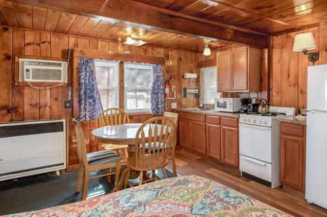 686 Endicott N Street Laconia NH 03246