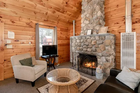 686 Endicott N Street Laconia NH 03246