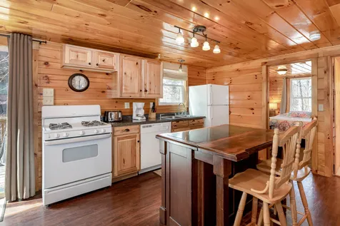 686 Endicott N Street Laconia NH 03246