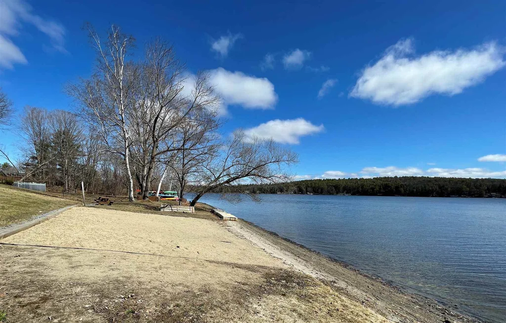 37 Landing Road Enfield NH 03748