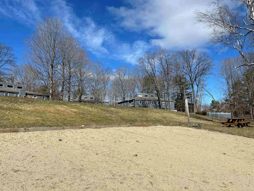 37 Landing Road Enfield NH 03748