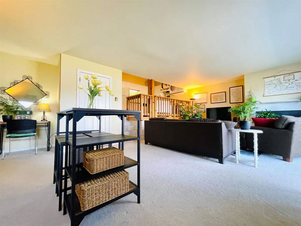 37 Landing Road Enfield NH 03748