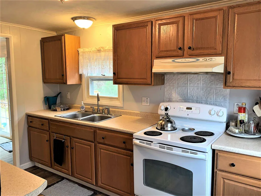 492 Old Rochester Road Somersworth NH 03878