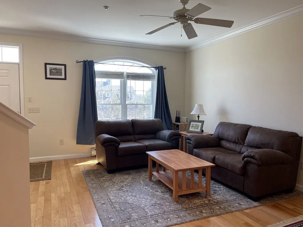 106l Barrister Drive Hartford VT 05001