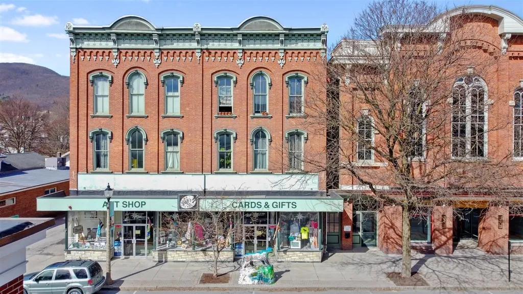 113 South Street Bennington VT 05201