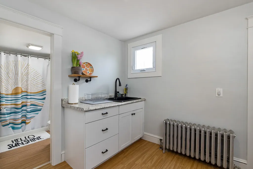 214 Myrtle Avenue Portsmouth NH 03801