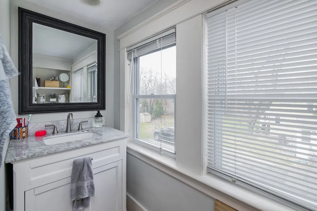 214 Myrtle Avenue Portsmouth NH 03801