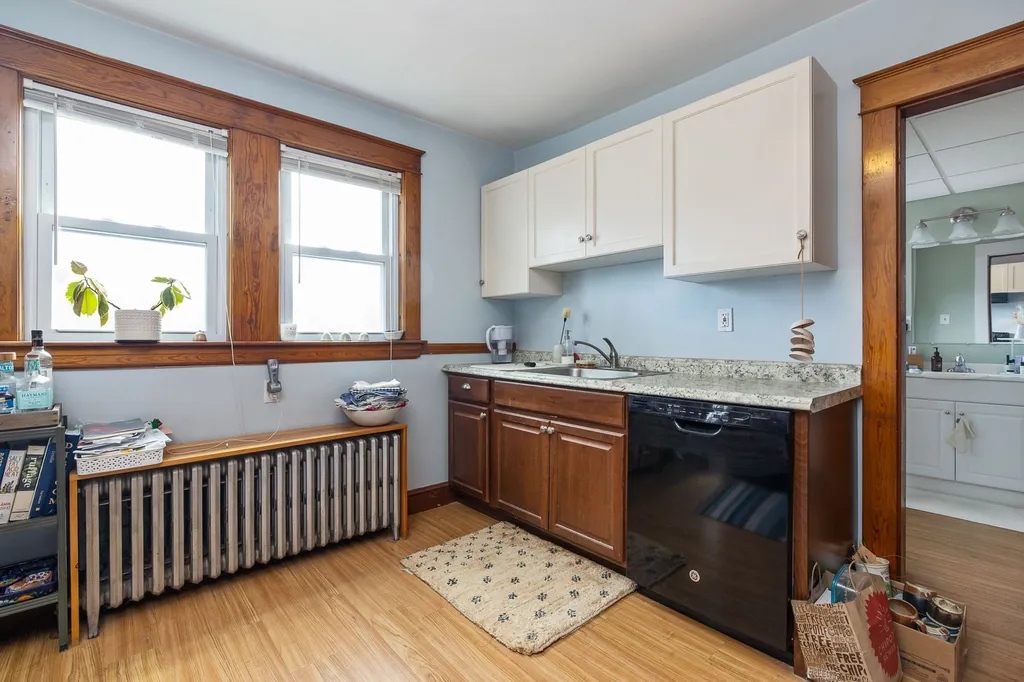 214 Myrtle Avenue Portsmouth NH 03801