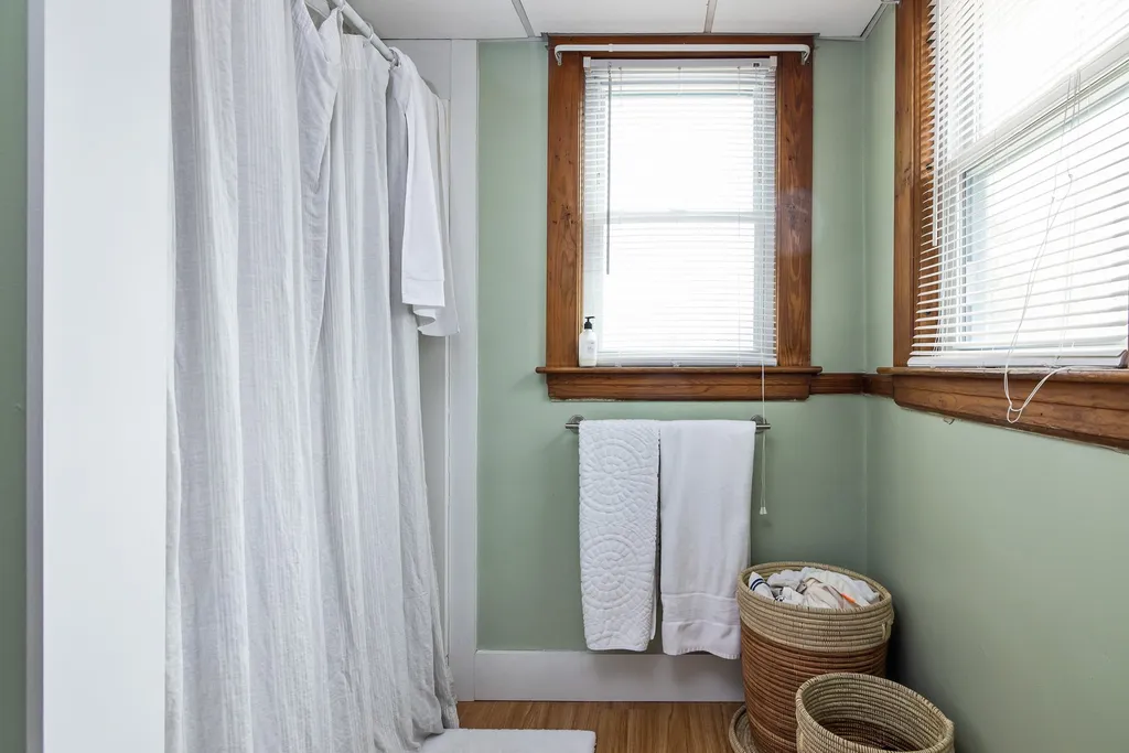 214 Myrtle Avenue Portsmouth NH 03801