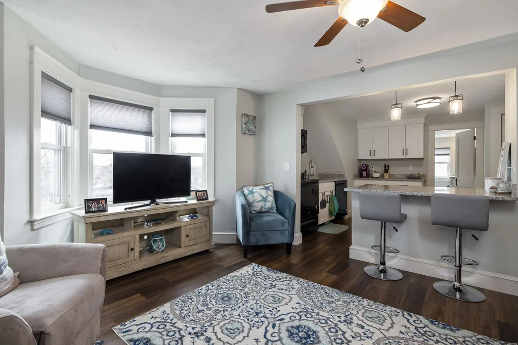 214 Myrtle Avenue Portsmouth NH 03801