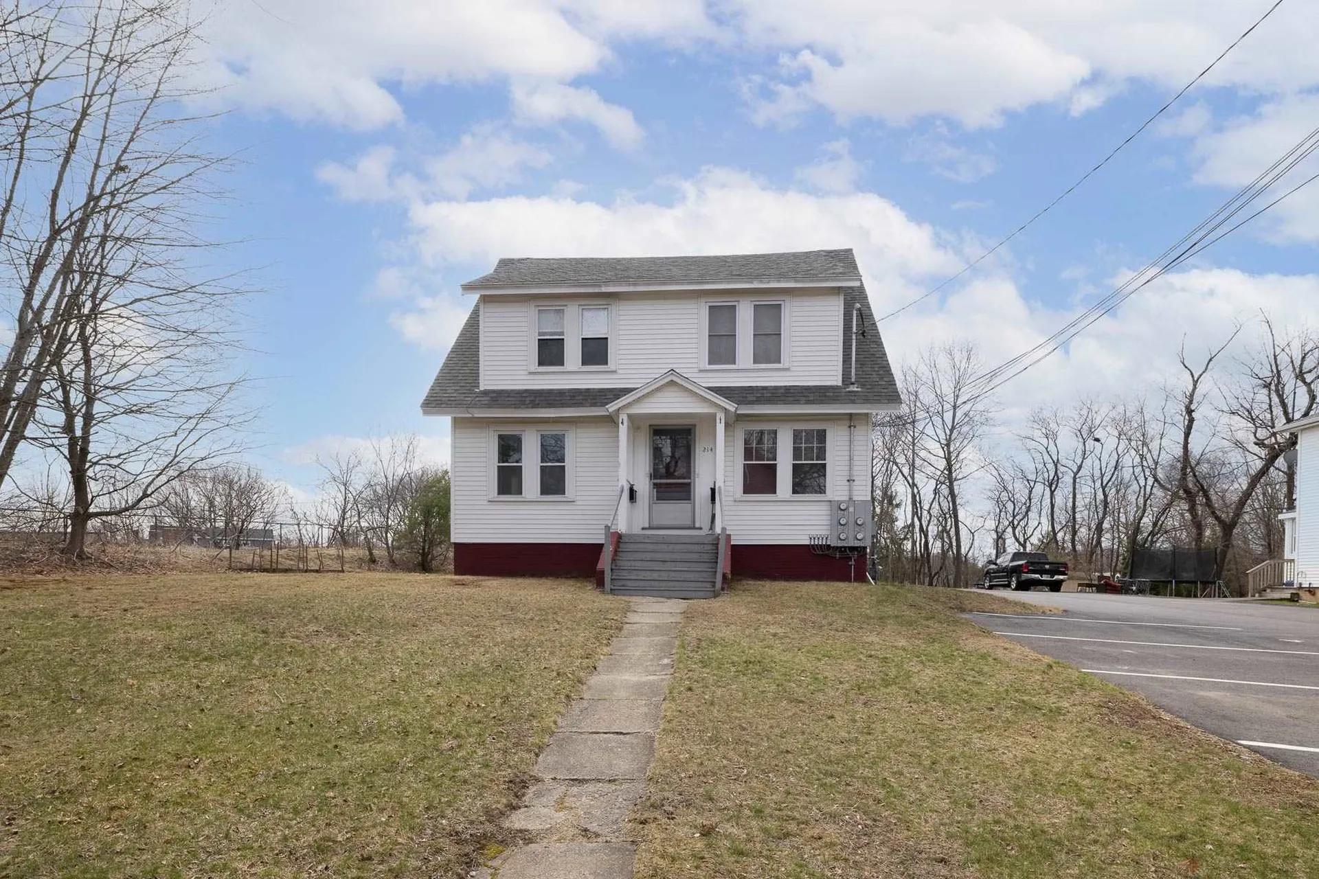 214 Myrtle Avenue Portsmouth NH 03801