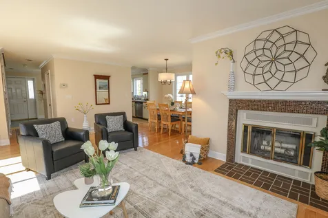 89 Ledgewood Hills Drive Nashua NH 03062