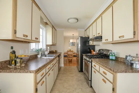 89 Ledgewood Hills Drive Nashua NH 03062