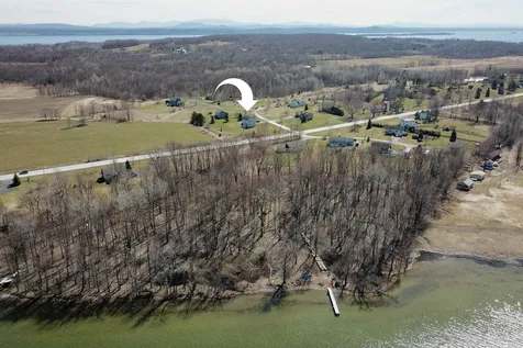 2 Canamak Drive Grand Isle VT 05458