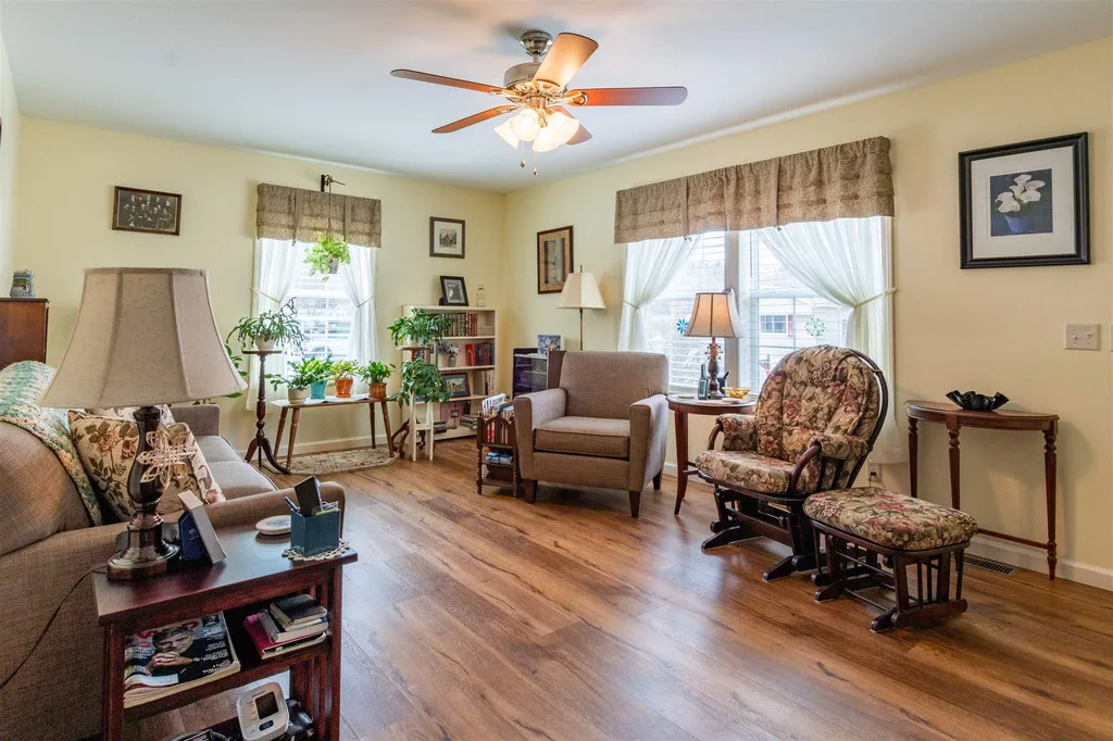 9 Skyview Drive Nashua NH 03062