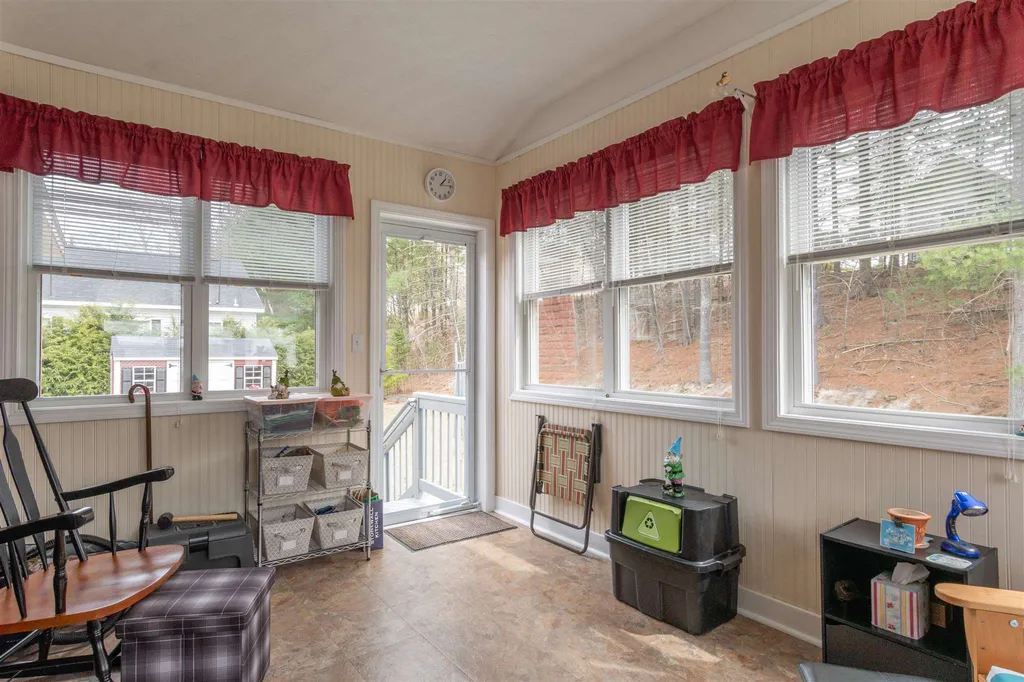 9 Skyview Drive Nashua NH 03062