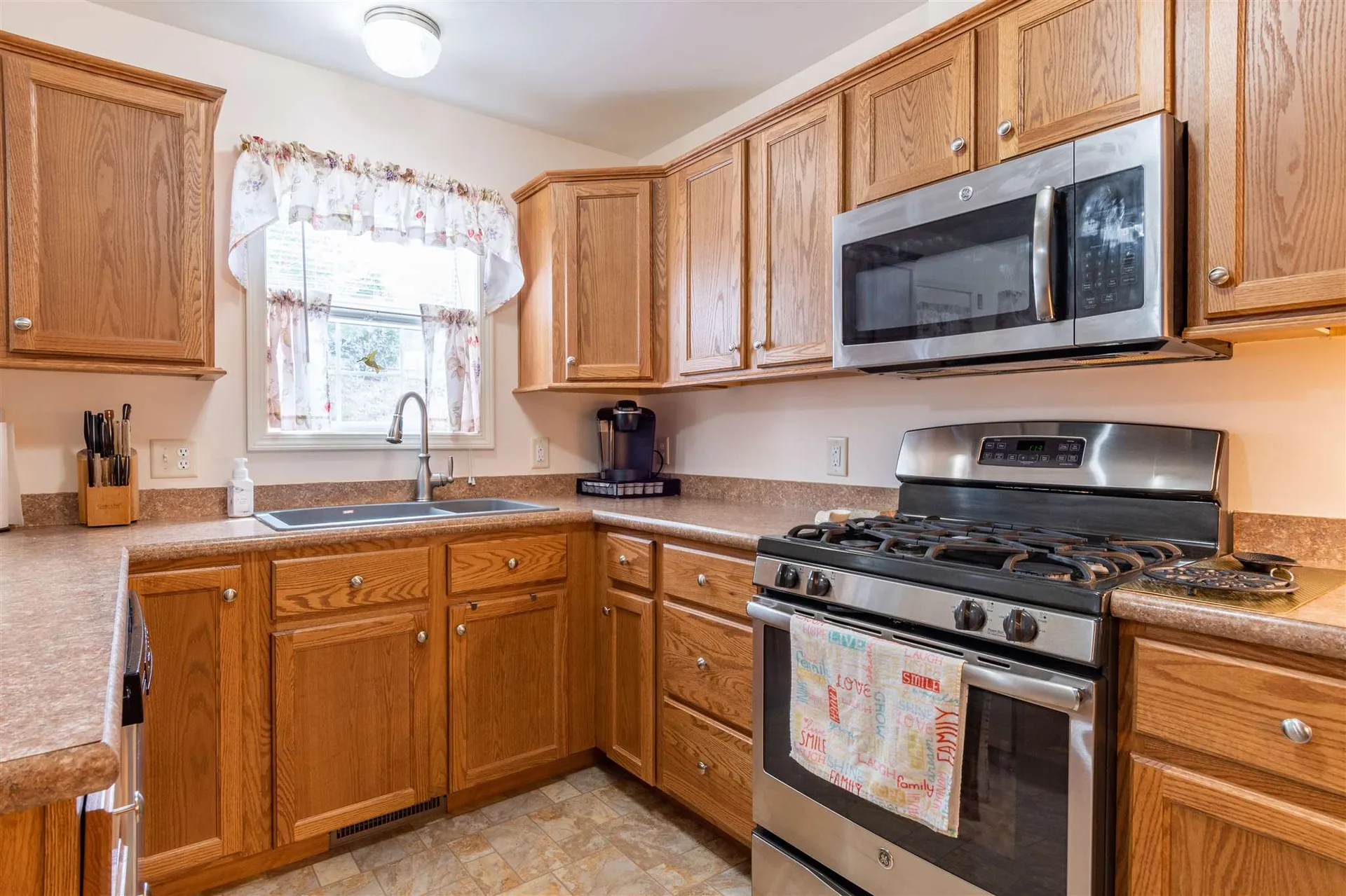 9 Skyview Drive Nashua NH 03062