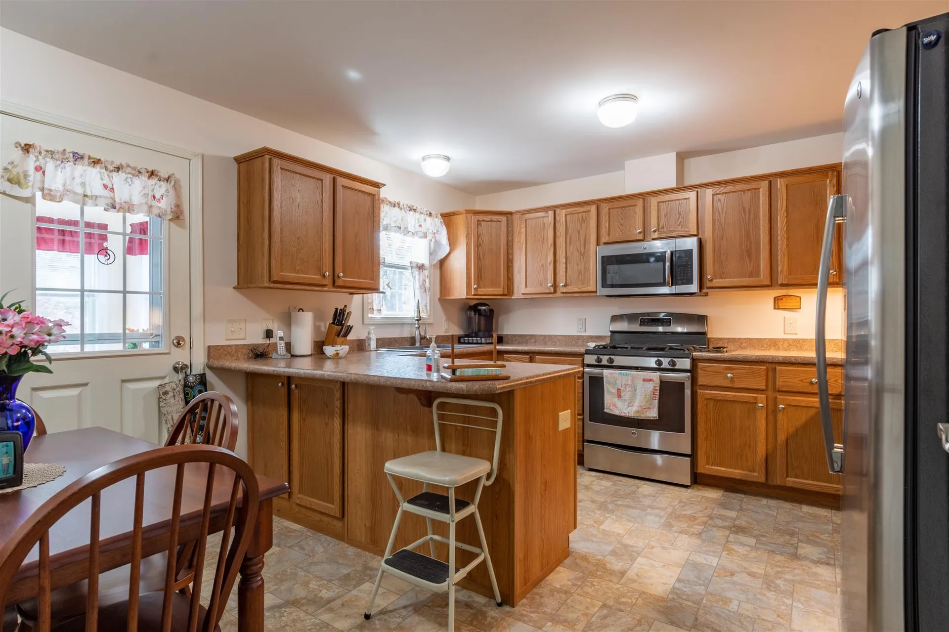 9 Skyview Drive Nashua NH 03062