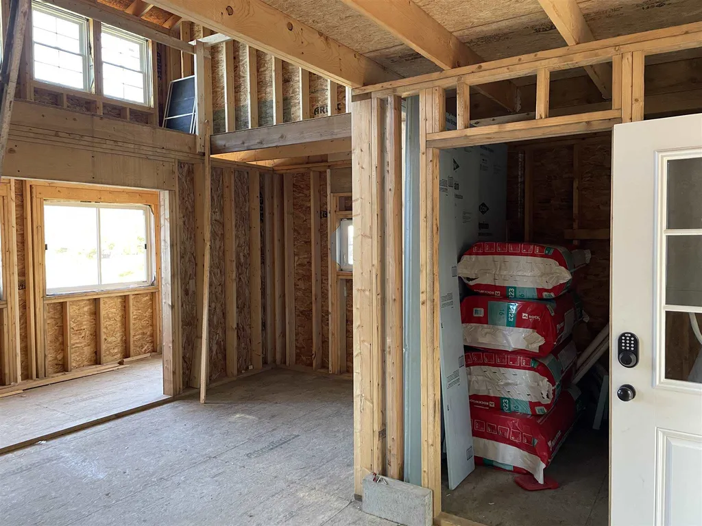 318 Round Pond Lane Newbury VT 05033