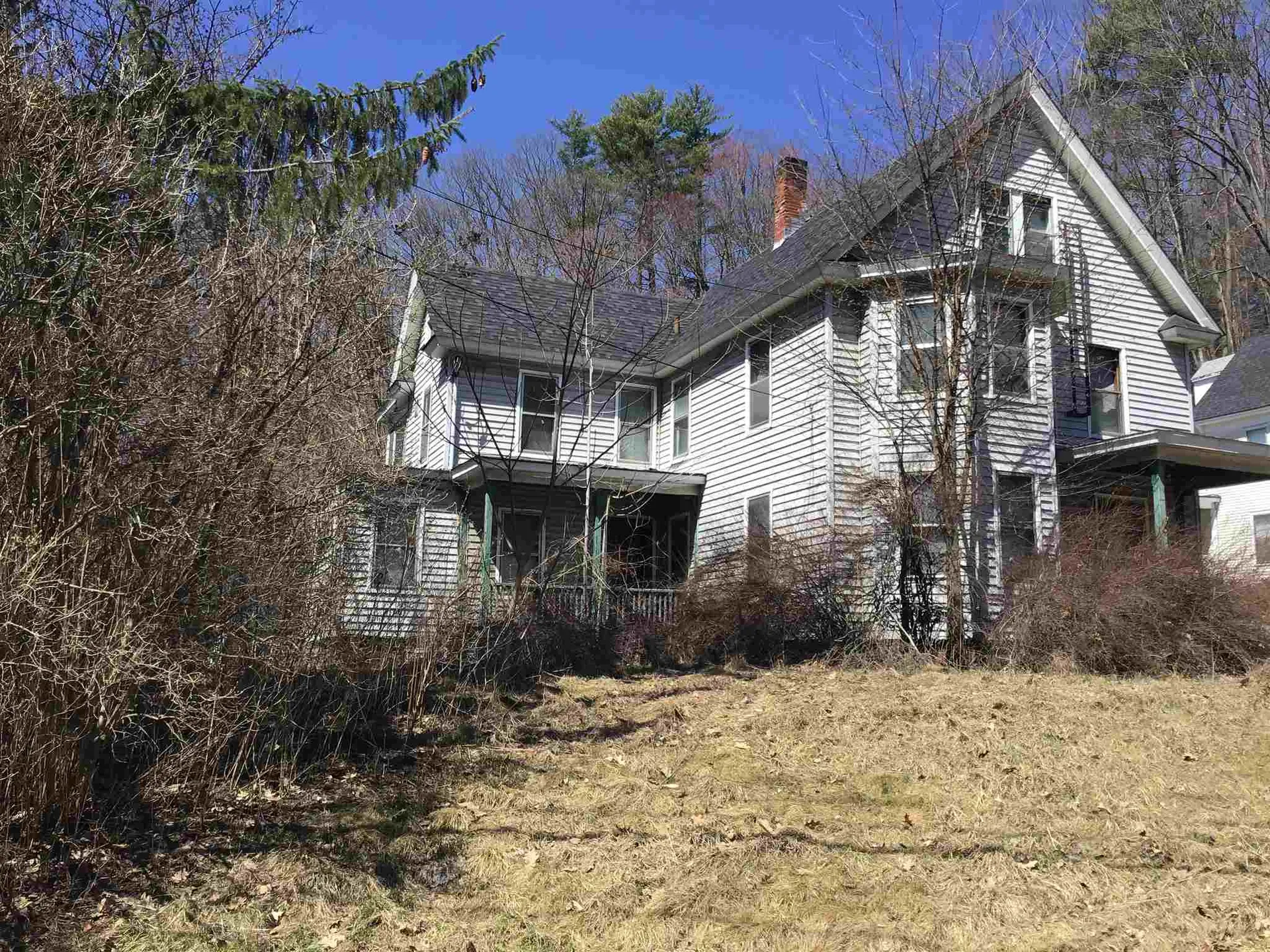 90 Barnes Avenue Hartford VT 05001