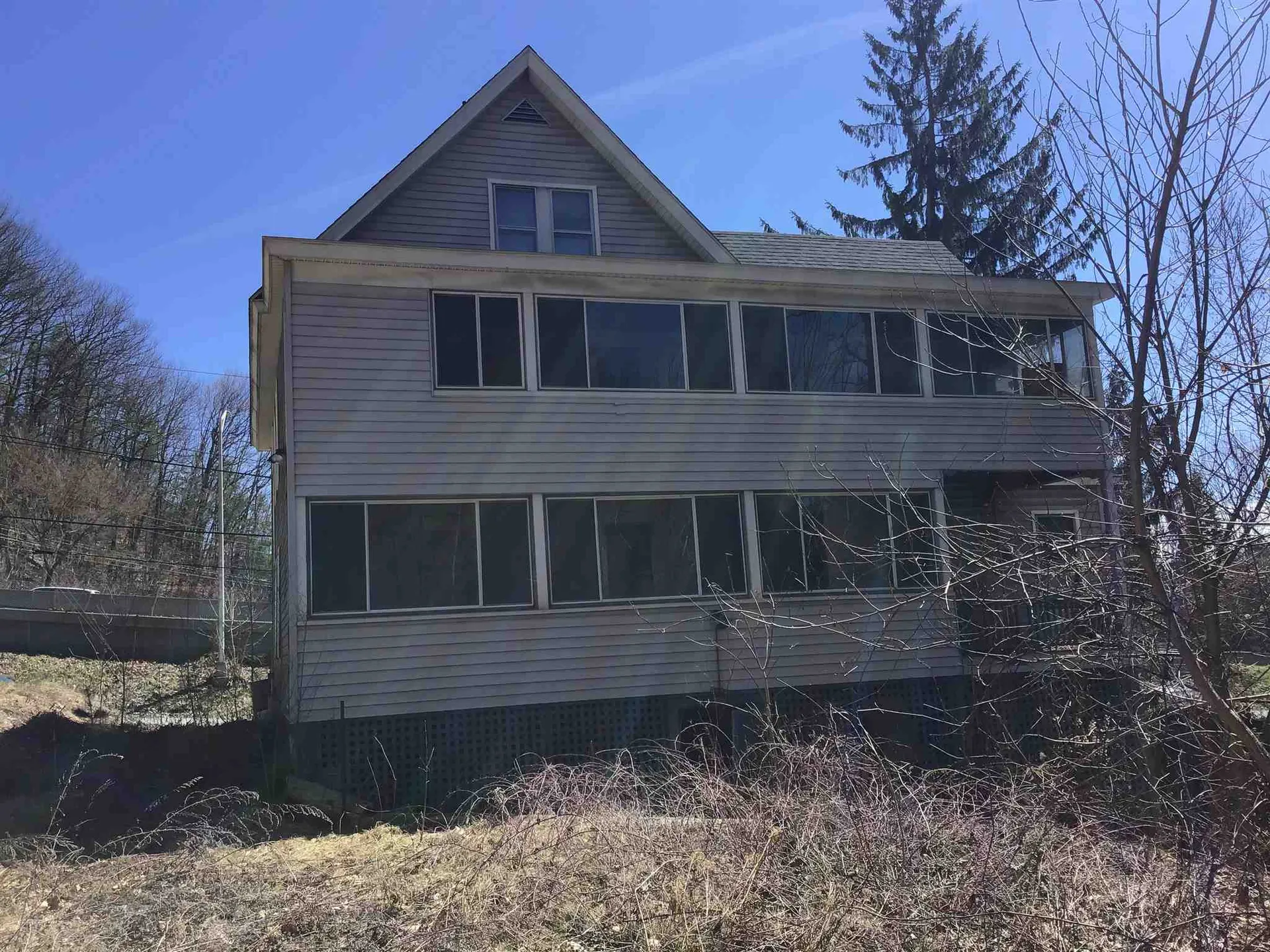 90 Barnes Avenue Hartford VT 05001