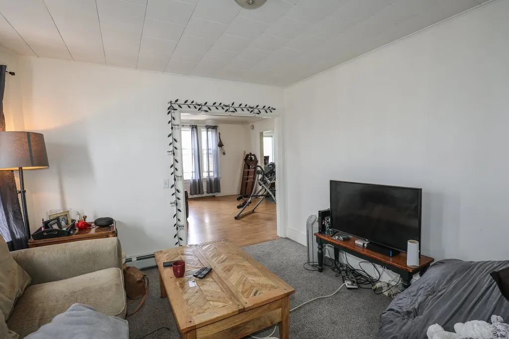526 Amory Street Manchester NH 03102