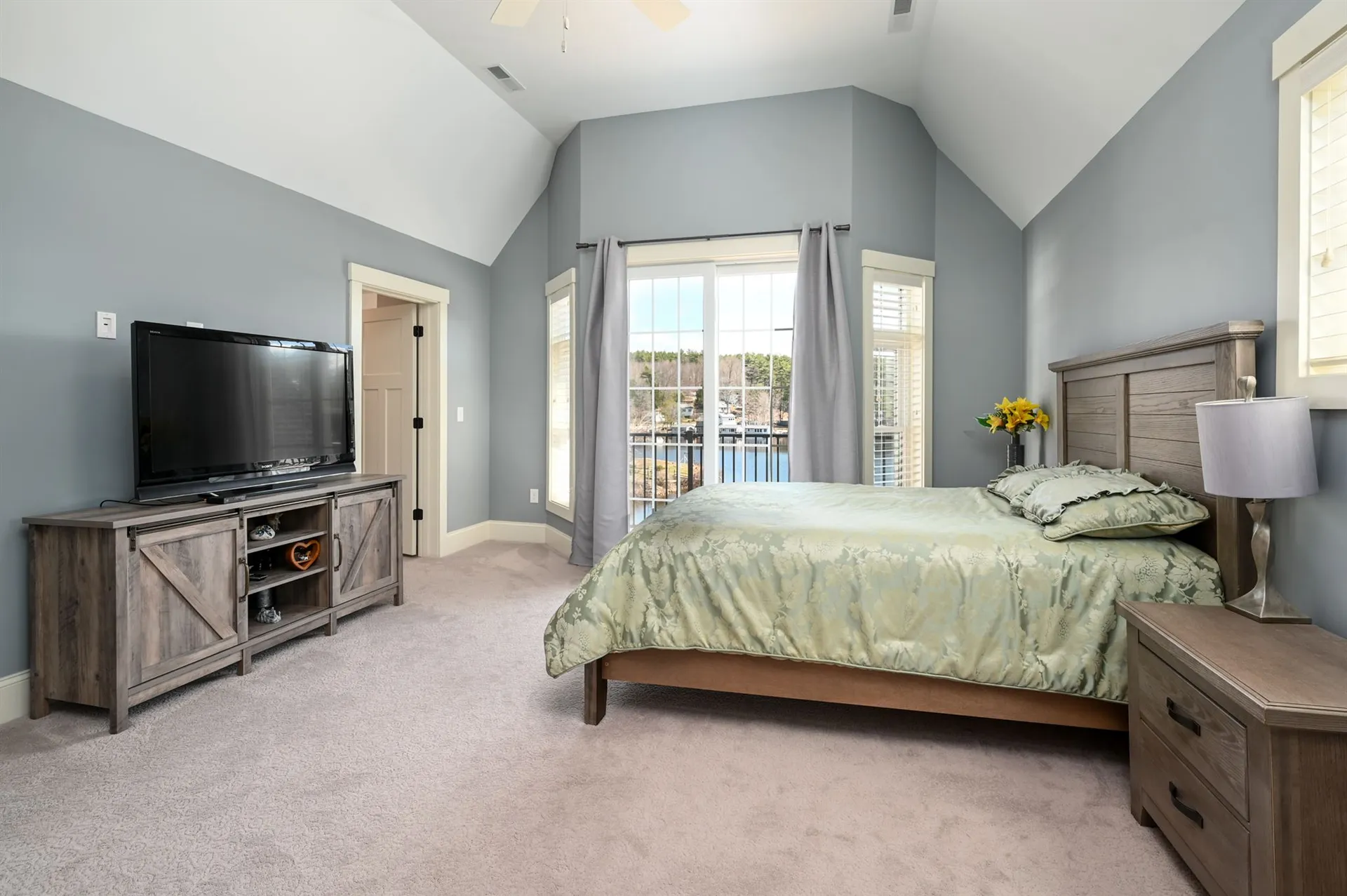 8 Island Drive Laconia NH 03246