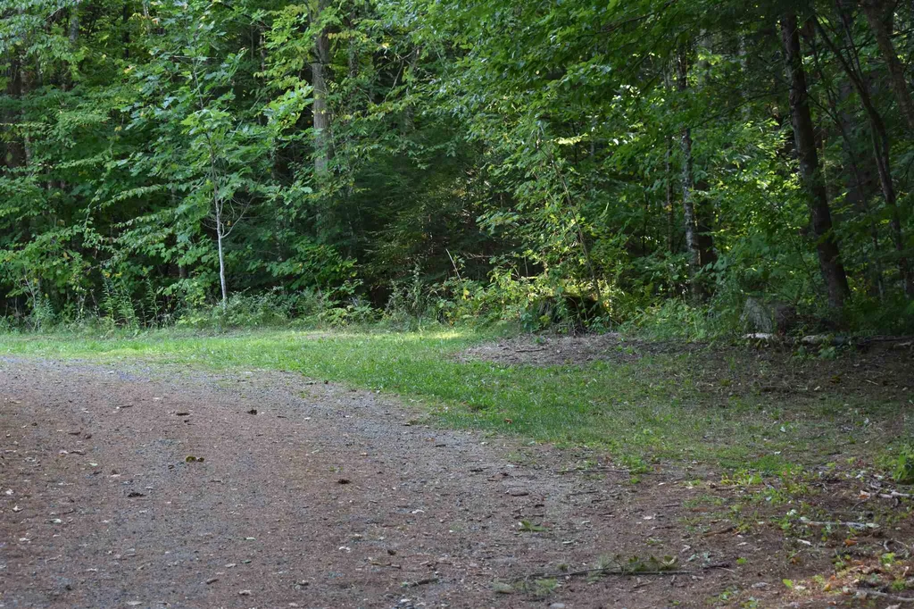 33 Marsten Lane Enfield NH 03748