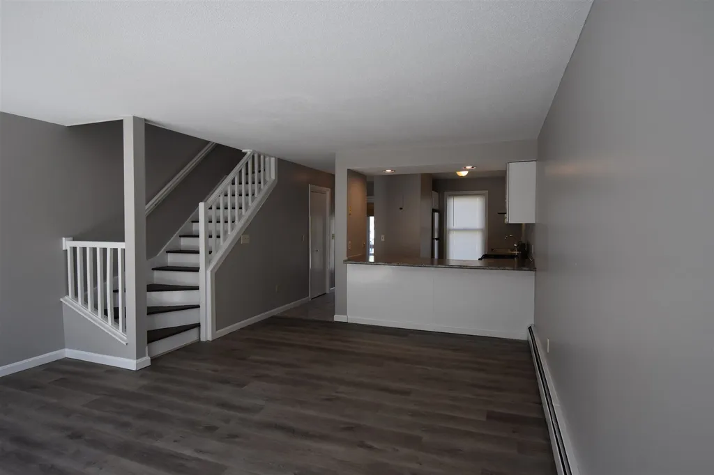 33 Marsten Lane Enfield NH 03748