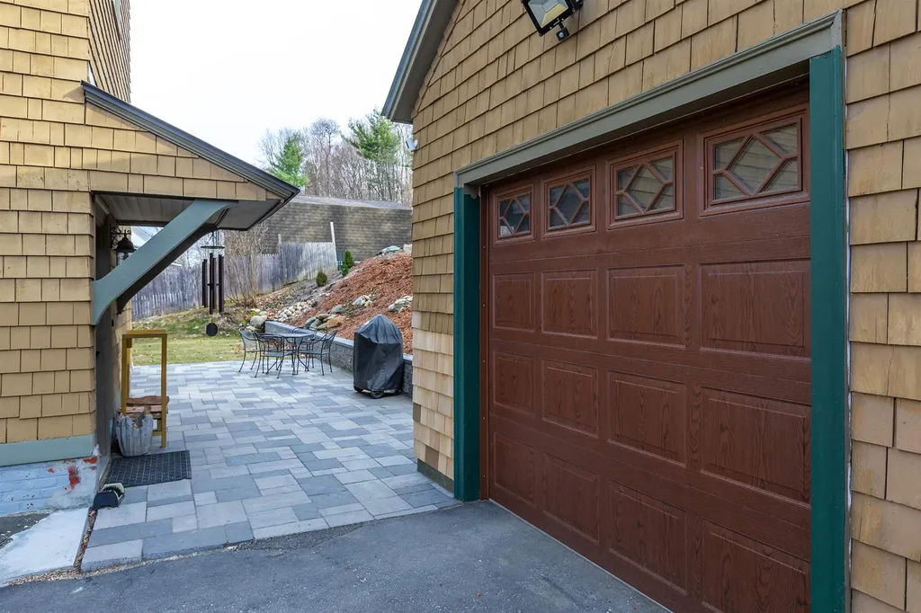 338 Fairview Terrace Hartford VT 05001