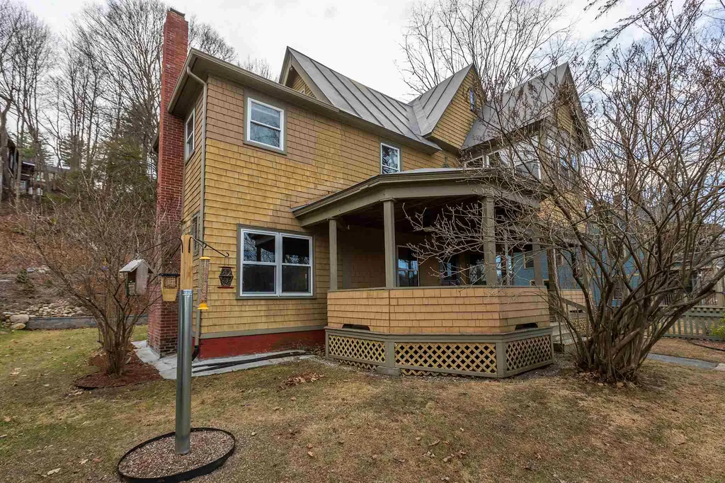 338 Fairview Terrace Hartford VT 05001