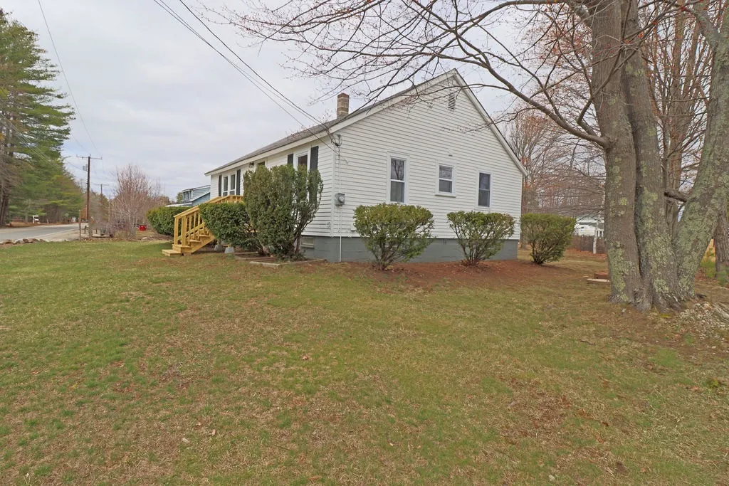 5 Flagg Road Rochester NH 03839