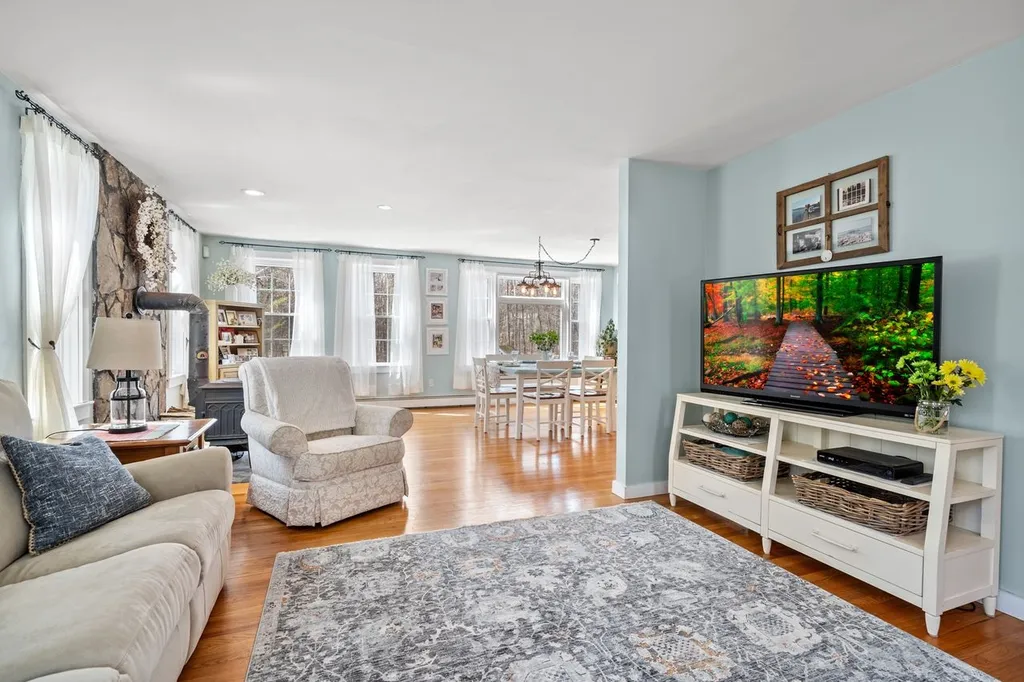 45 Windham Road Derry NH 03038