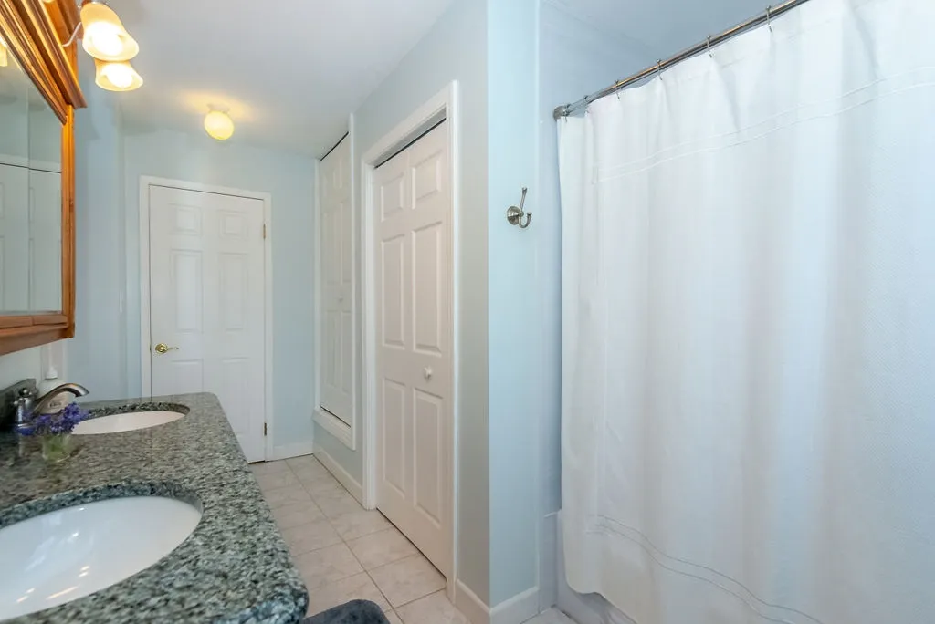 32 Rockrimmon Road Kingston NH 03848