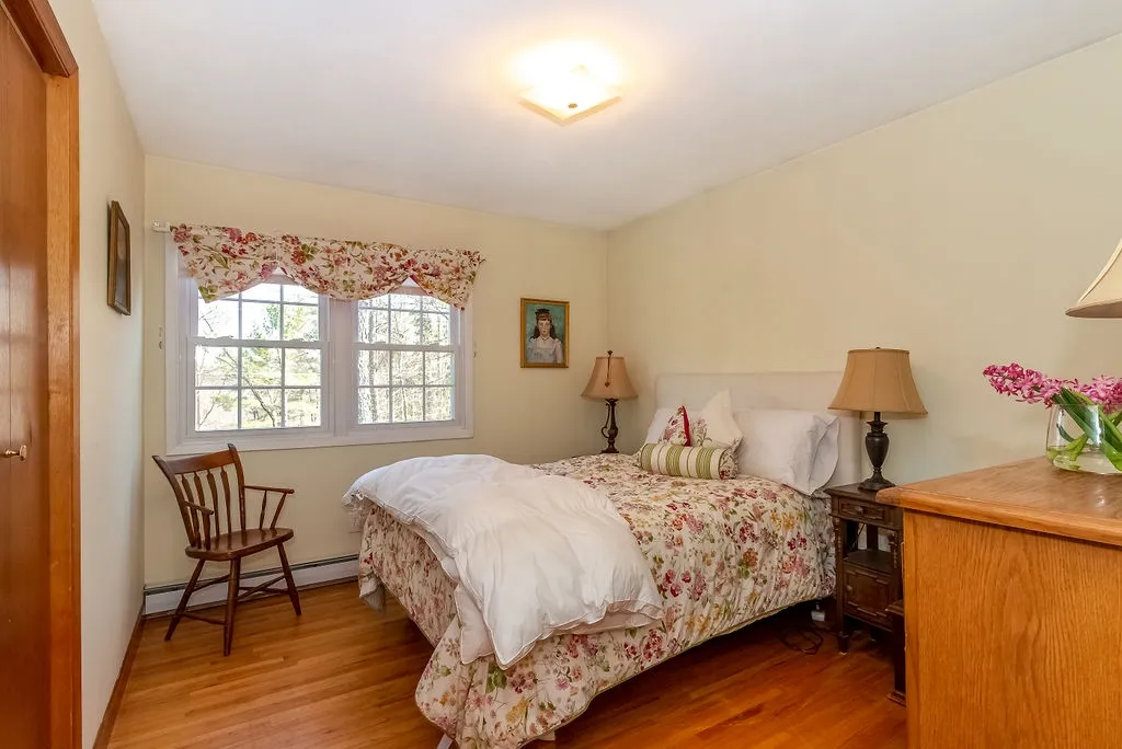 32 Rockrimmon Road Kingston NH 03848