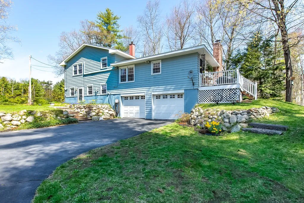 32 Rockrimmon Road Kingston NH 03848