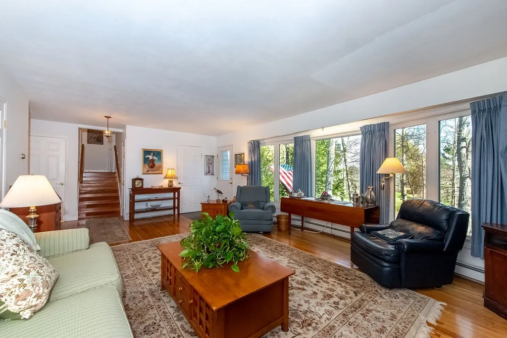 32 Rockrimmon Road Kingston NH 03848
