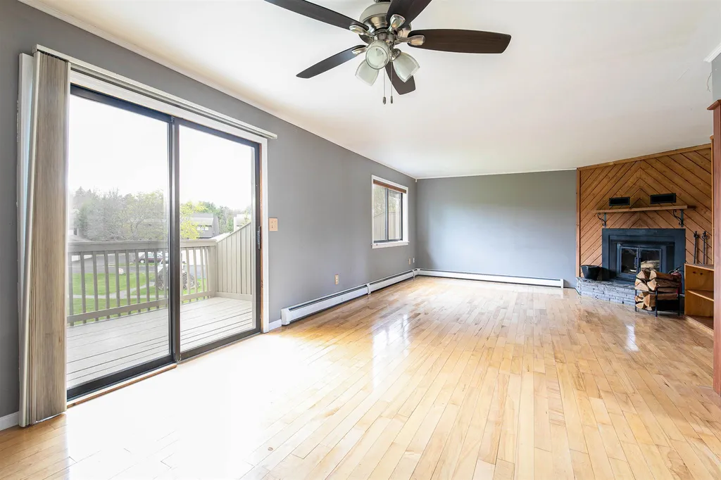 24 Arlington Green South Burlington VT 05403