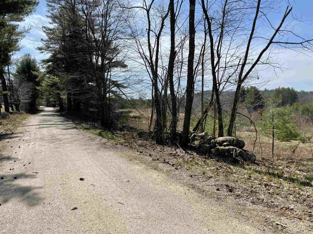 39 Felch Road Sutton NH 03260