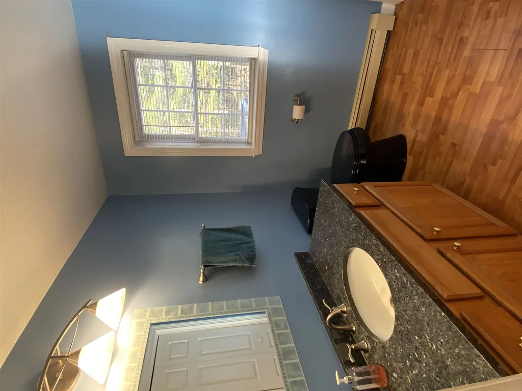 44 Depot Road Epping NH 03042