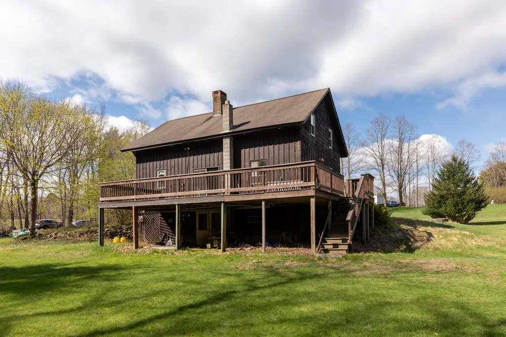27 Michael Bennett Road Brentwood NH 03833